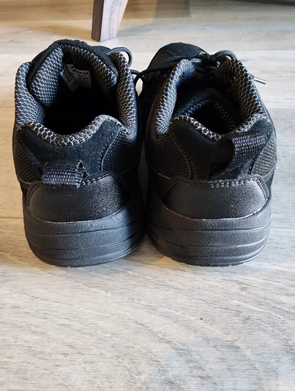 Brahma Black Steel Toe Safety Work Sneakers Men’s Size 7
